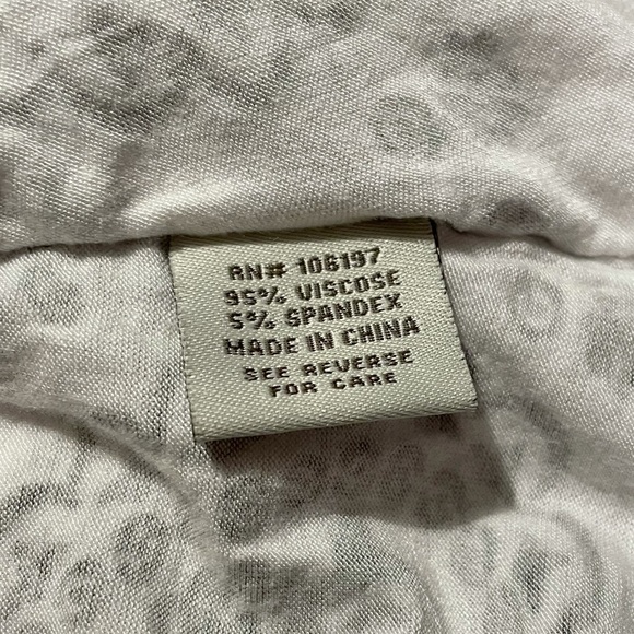 Young USA White Flowy & Drapy Boho Babydoll Top size Large - Picture 6 of 7